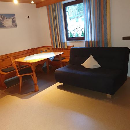 Pitztal Ferienwohnungen Sankt Leonhard im Pitztal Exterior photo