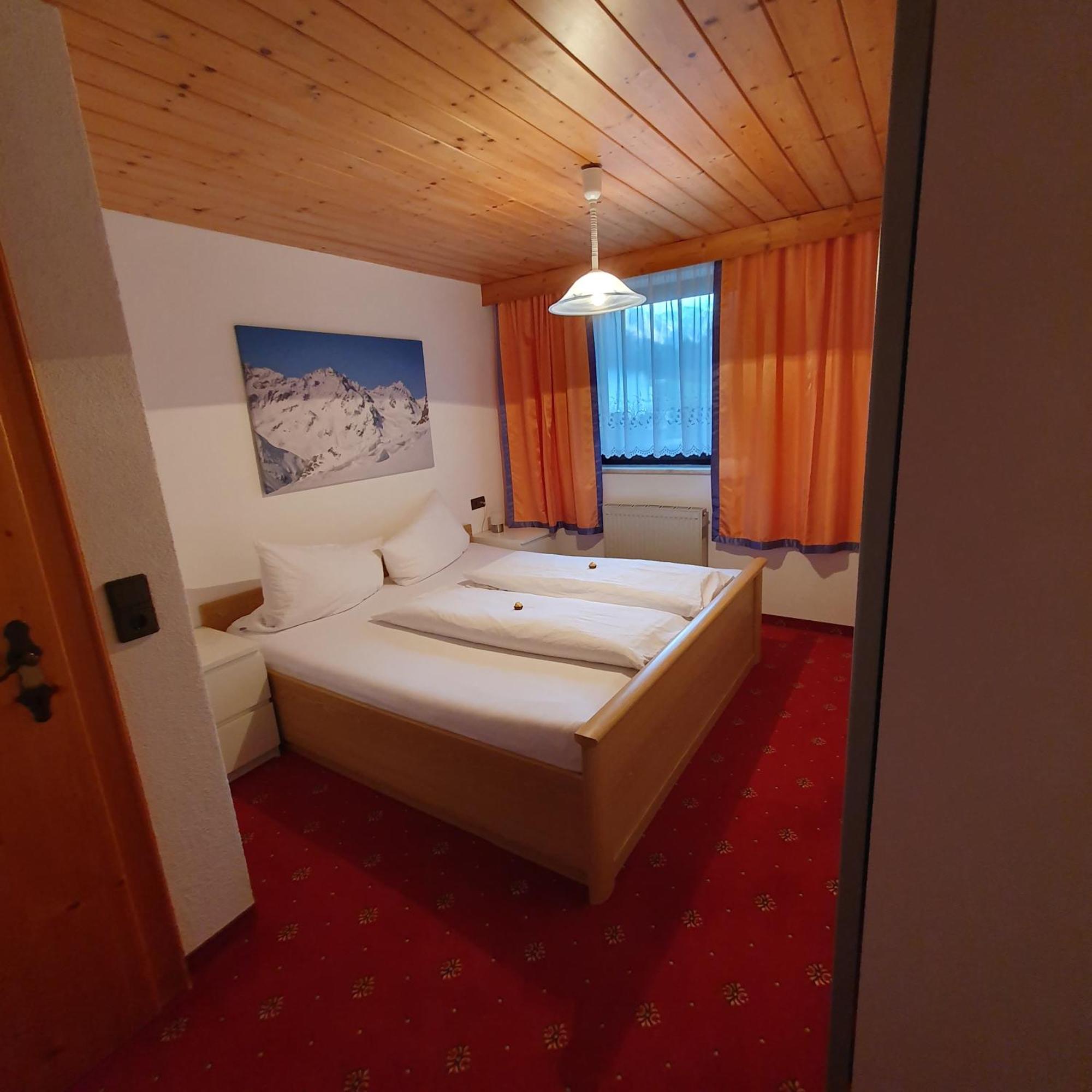Pitztal Ferienwohnungen Sankt Leonhard im Pitztal Exterior photo